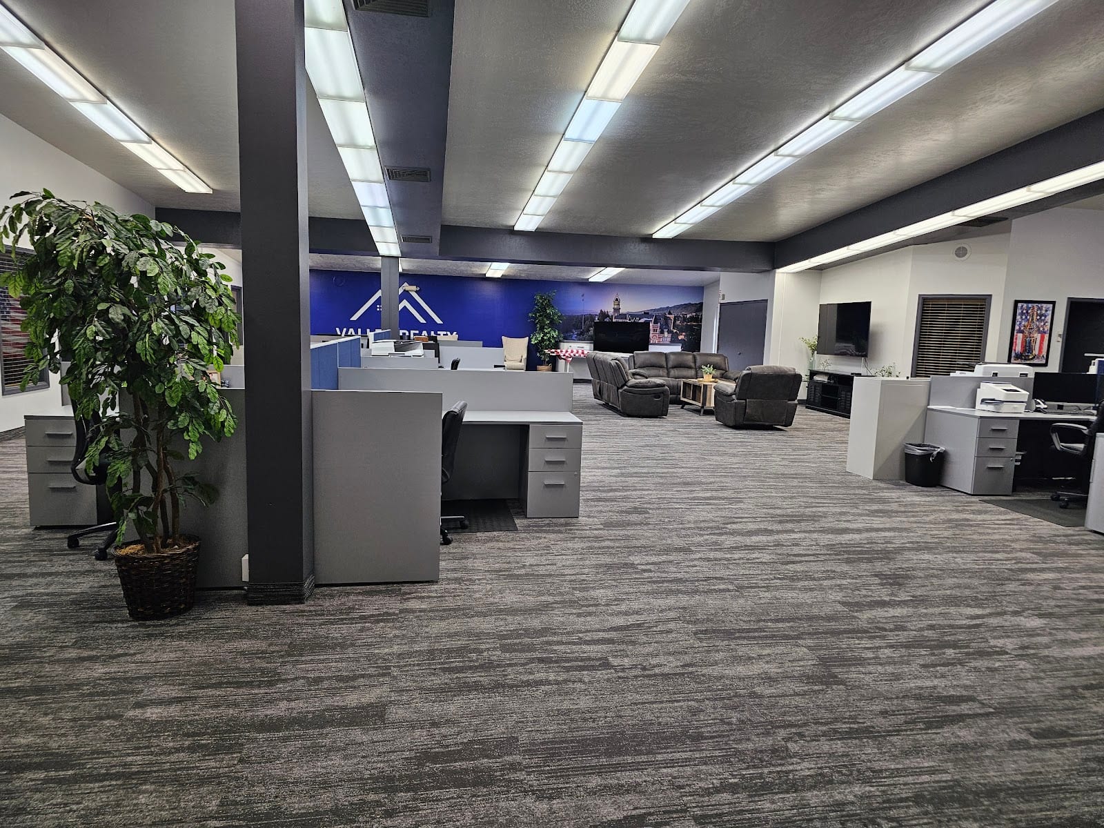 Pinnacle Real Estate Brokerage