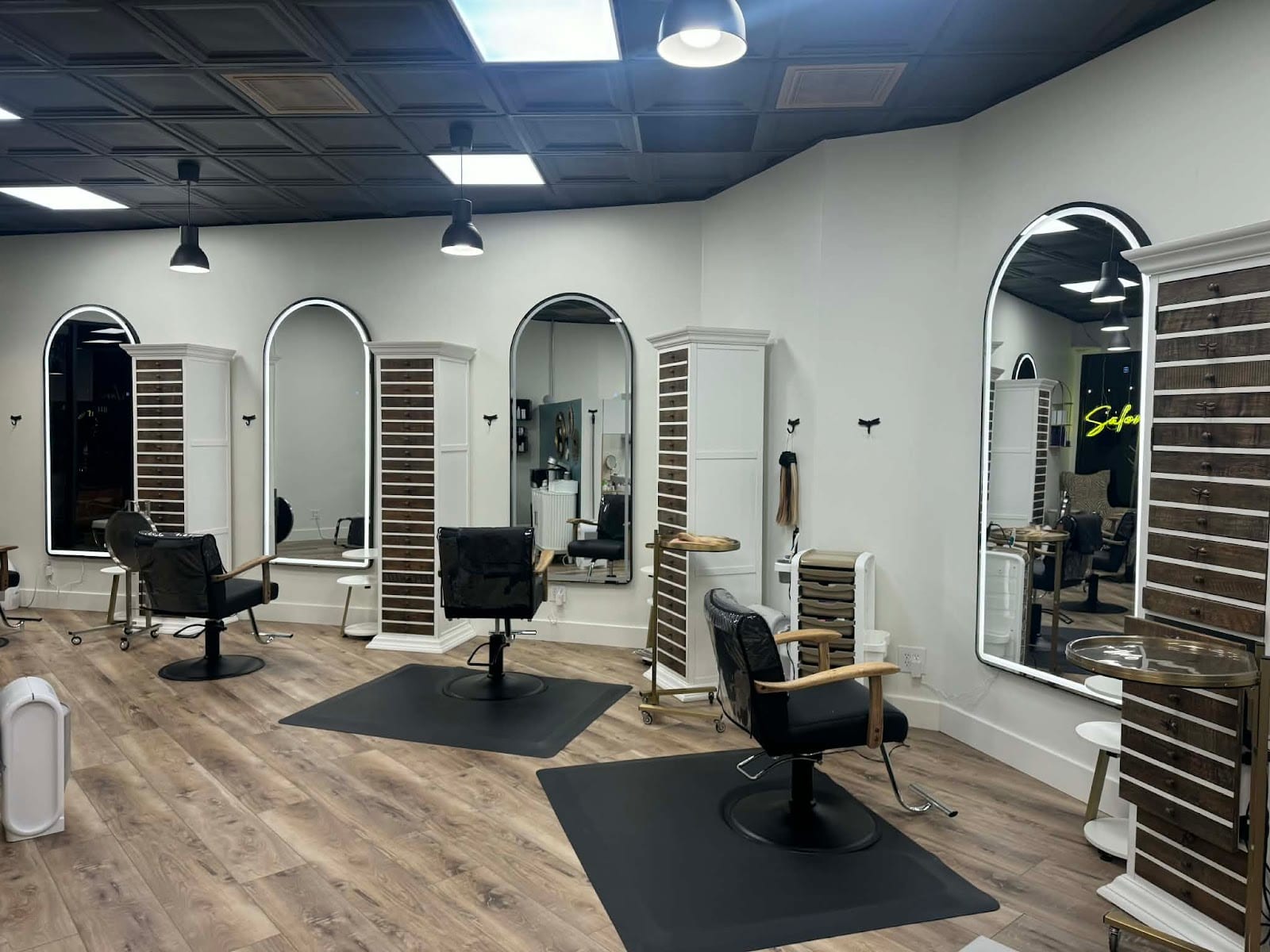 Priano Salon, photo 2