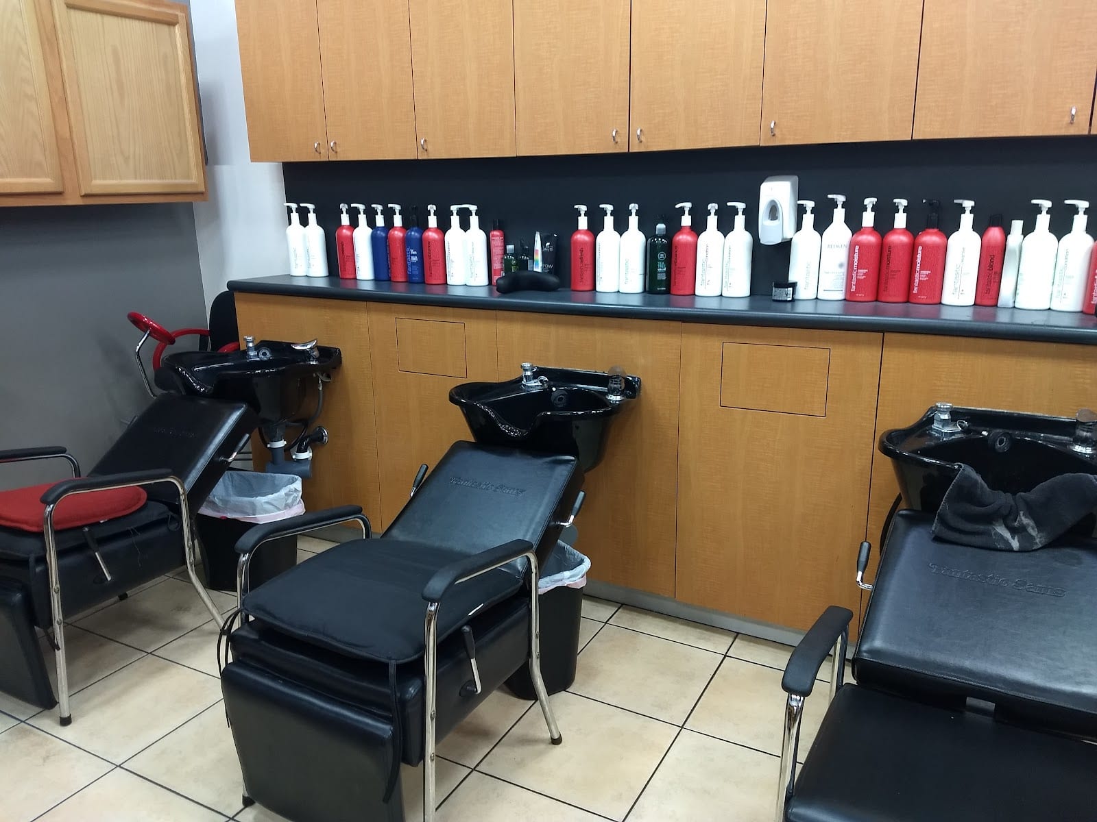 Fantastic Sams Cut & Color