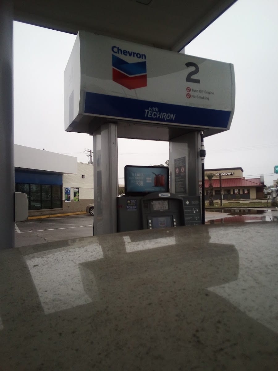CHEVRON