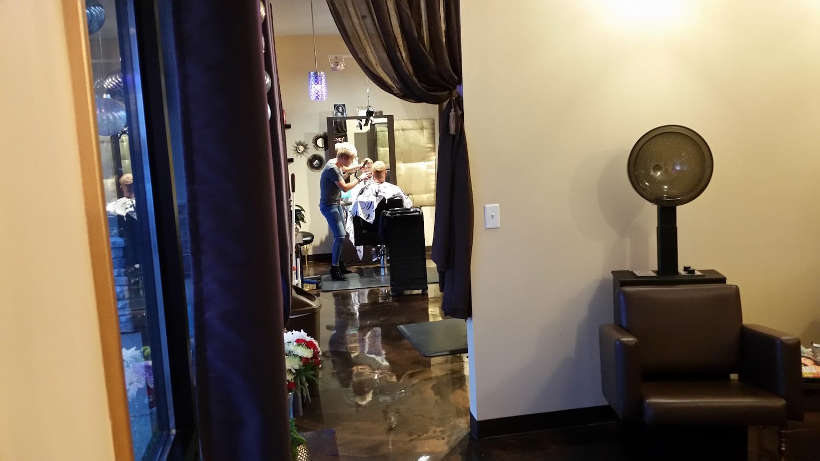 LUX SALON