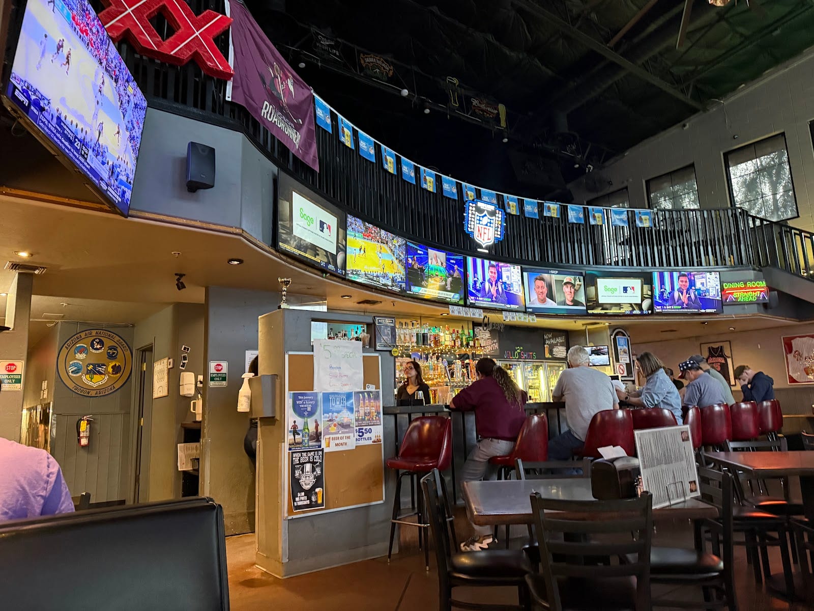 Rusty's Family Restaurant & Sports Grille
