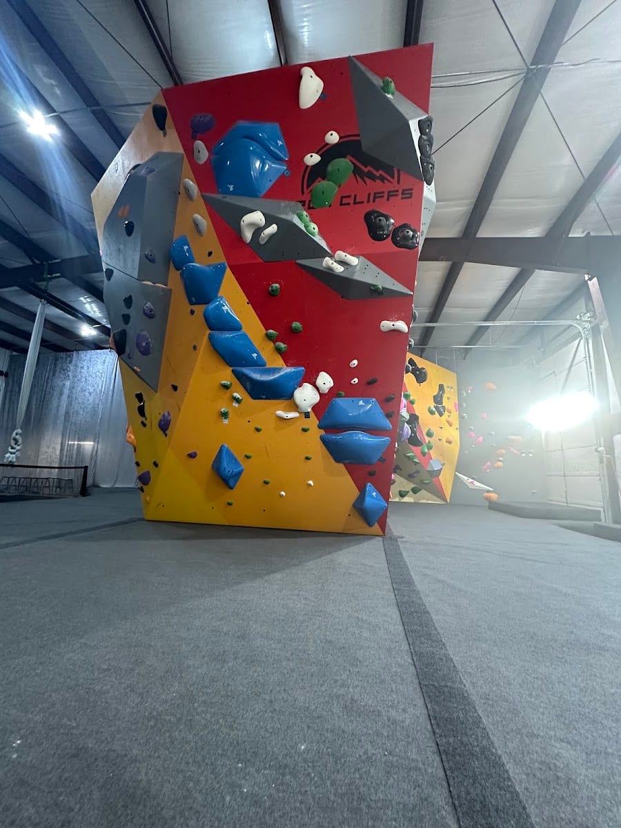 Iron Cliffs Gym, photo 2