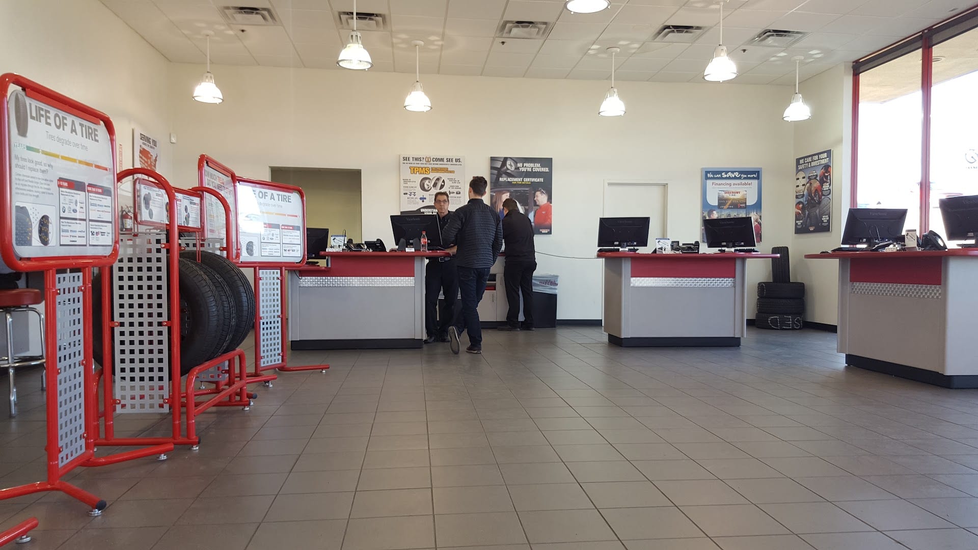 Discount Tire, photo 3