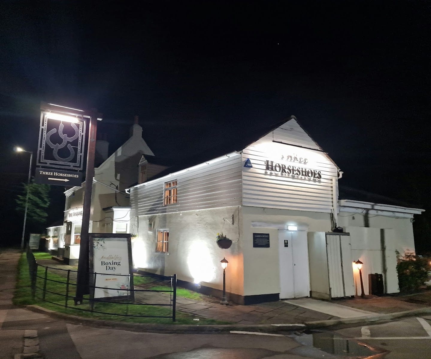 The Three Horseshoes, photo 3