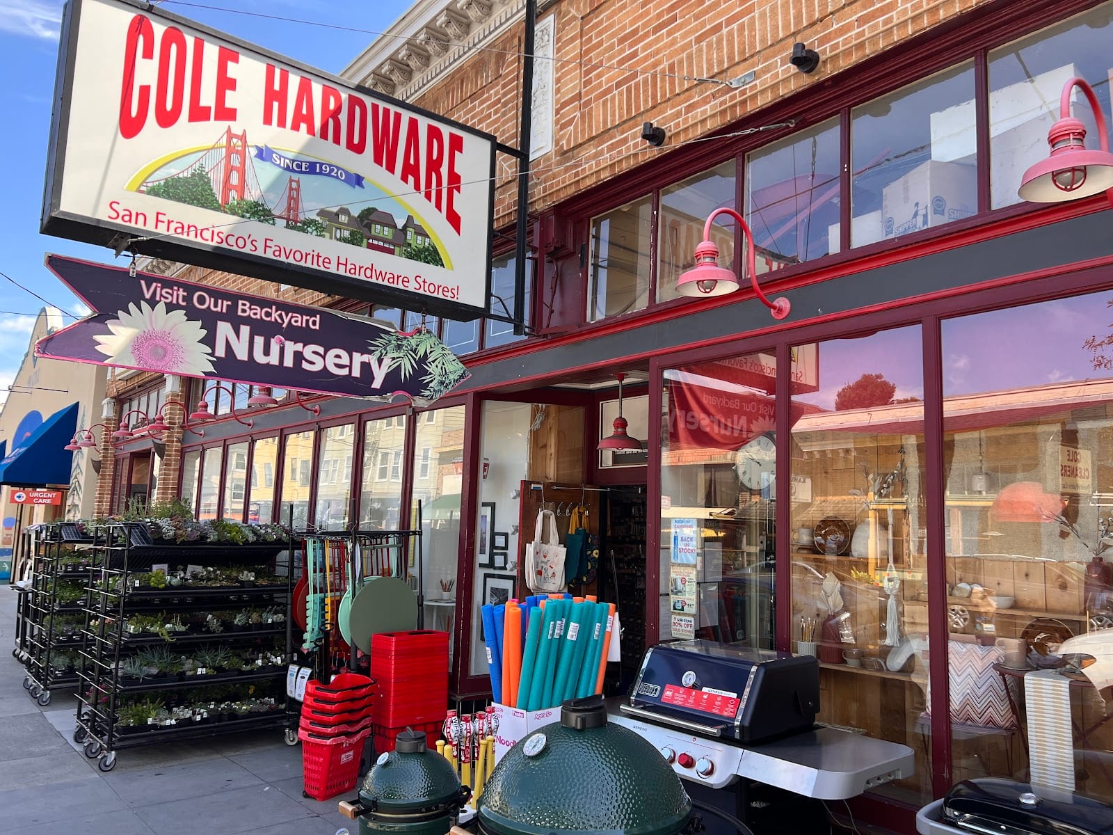 Cole Hardware, photo 2