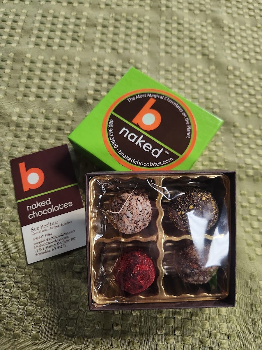 b Naked Chocolates, photo 2