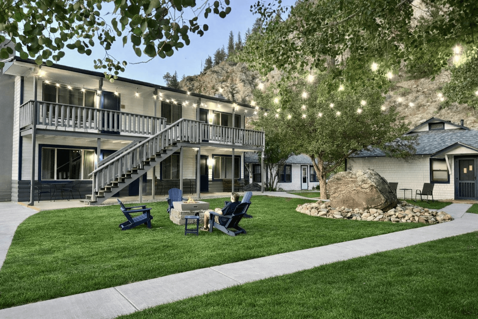 Silver Moon Inn