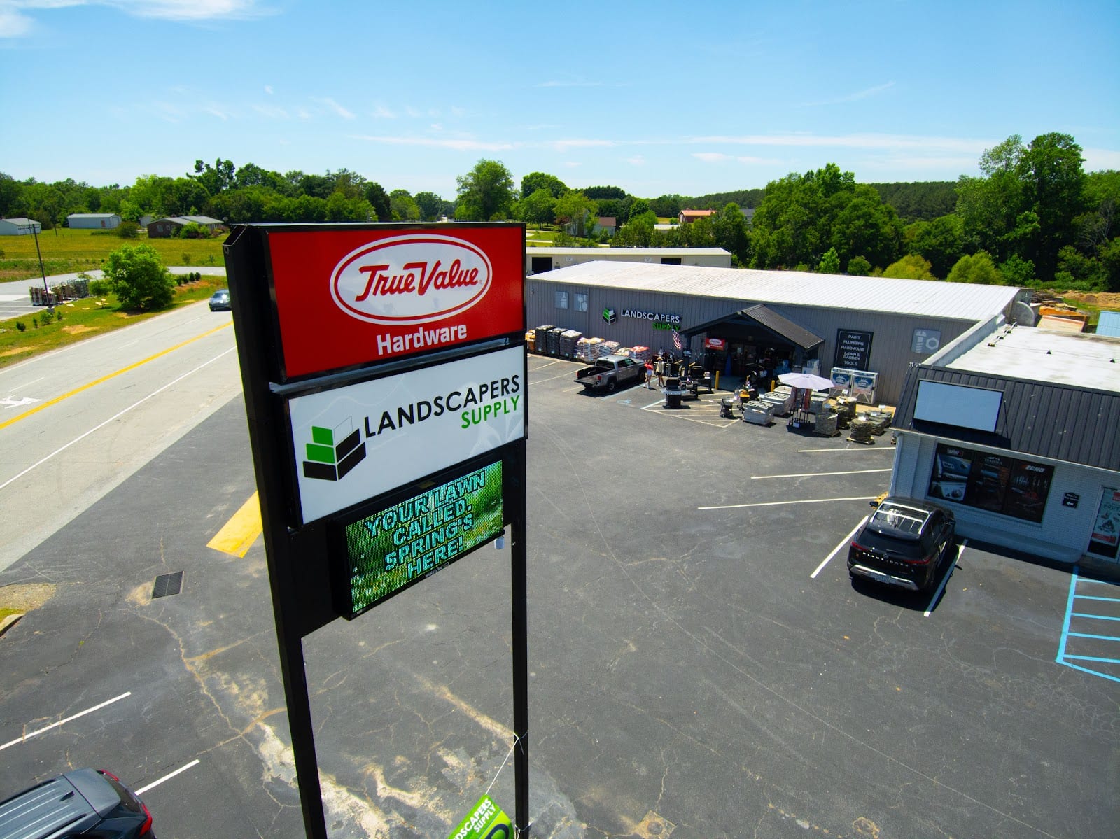Landscapers Supply & True Value Hardware of Anderson, photo 2