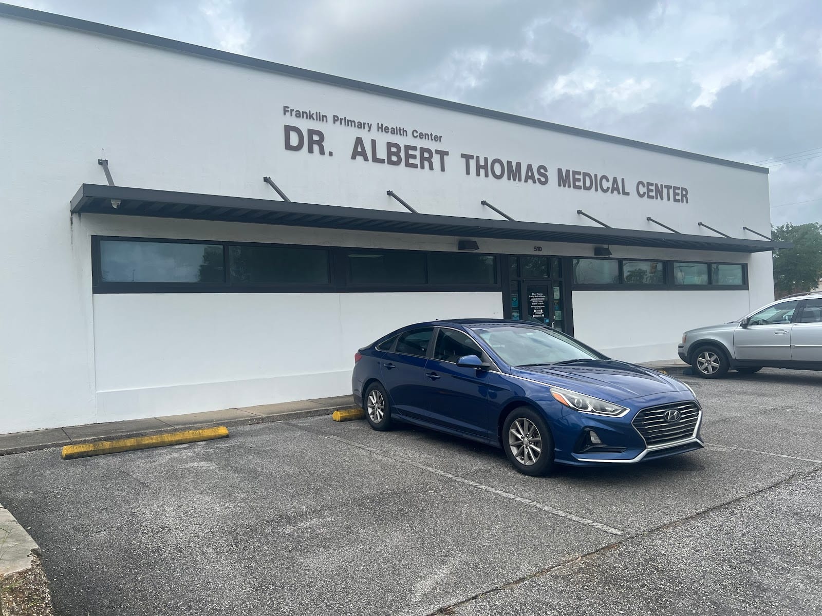 DR. ALBERT THOMAS MEDICAL CENTER, photo 2