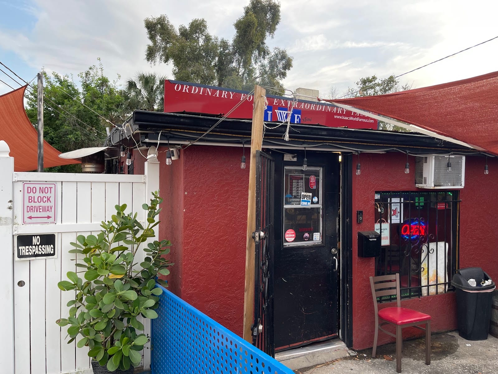 Isaac's World Famous Burgers, photo 4