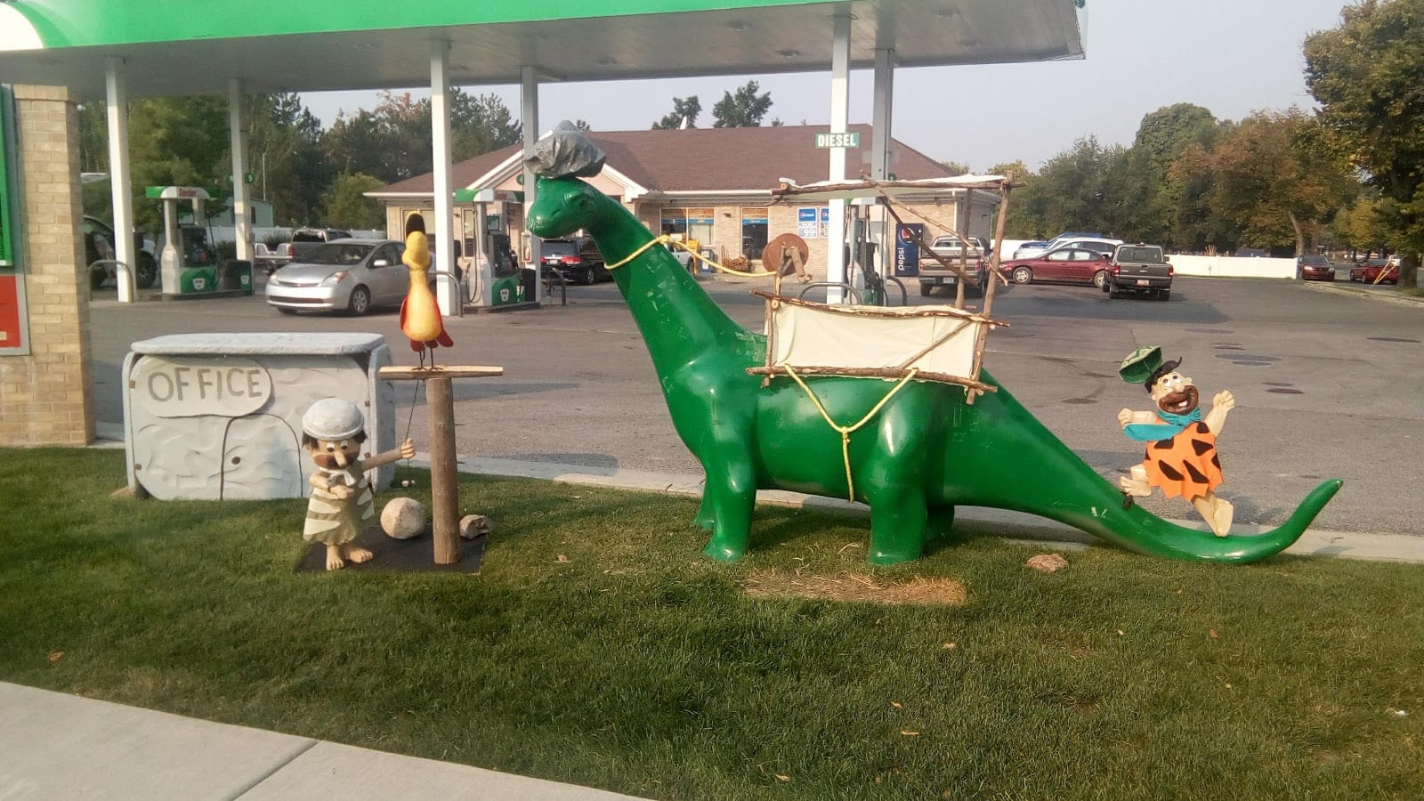 Sinclair Gas Station, photo 3