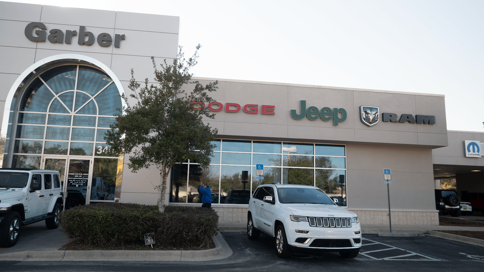 Garber Chrysler Dodge Jeep Ram Service Center