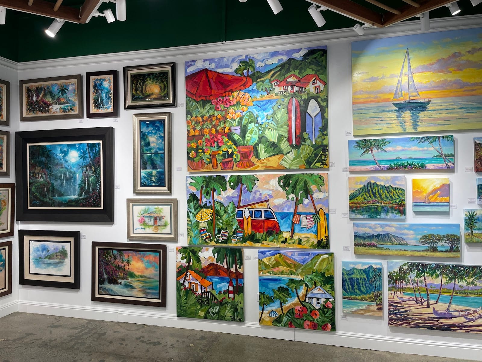Aesthetic Hawaii Gallery Kailua, photo 4