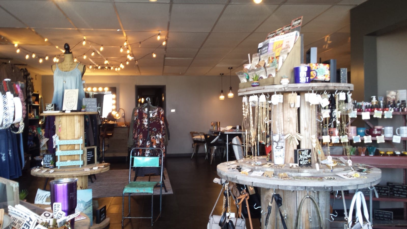 Clipzone Salon and Spa