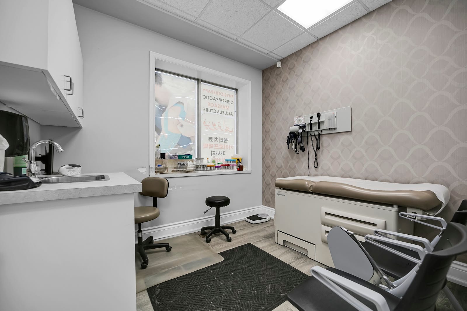 Yonge Cummer Medical Clinic & Pharmacy, photo 3