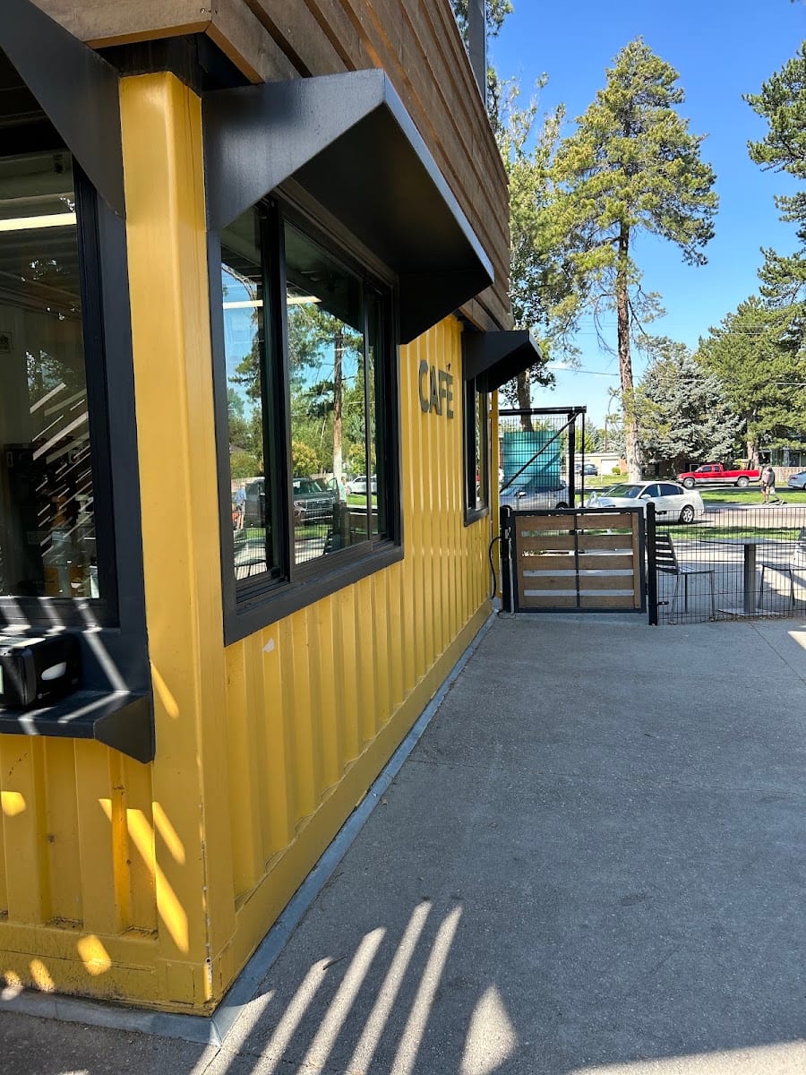 The Bird Feeder Café, photo 3