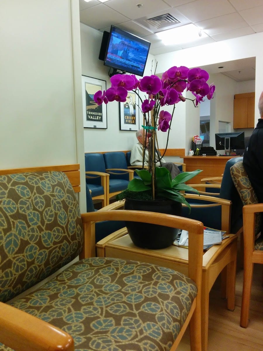 UCSF Dermatology Clinic at Mount Zion, photo 3
