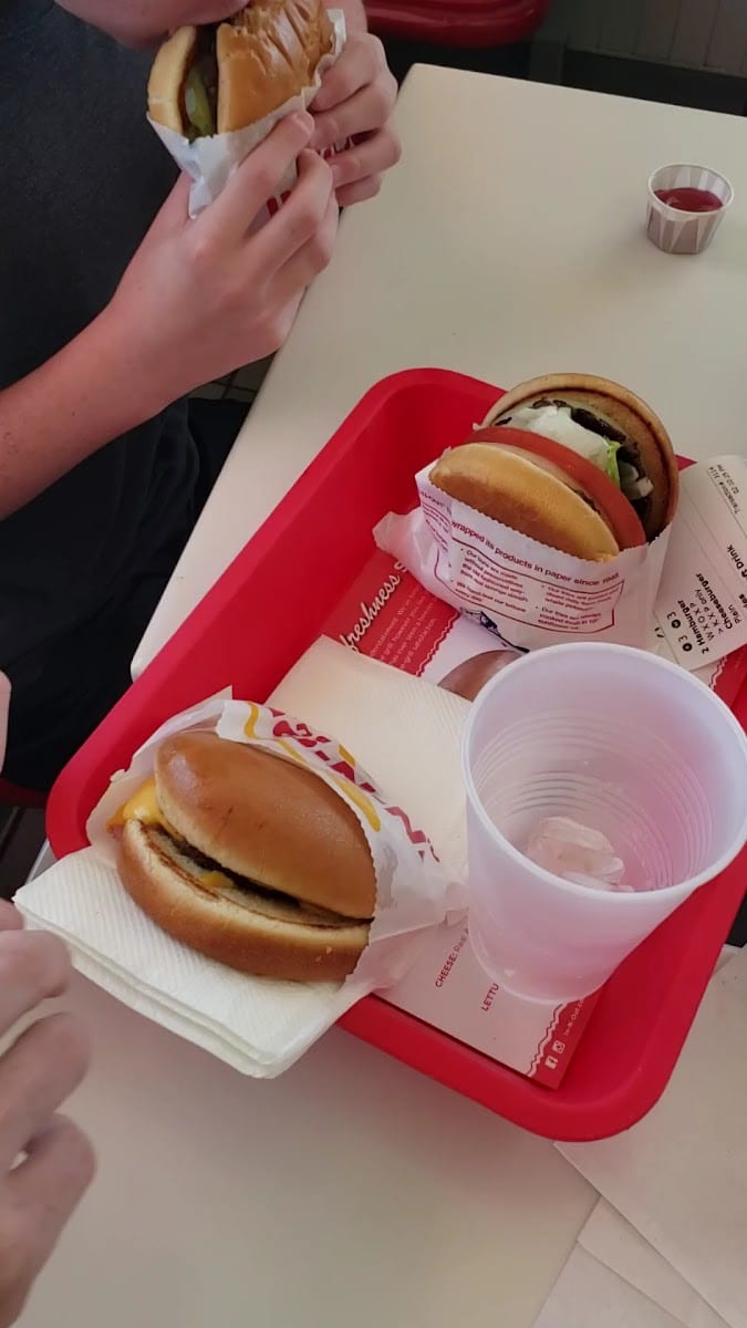 In-N-Out Burger, photo 3