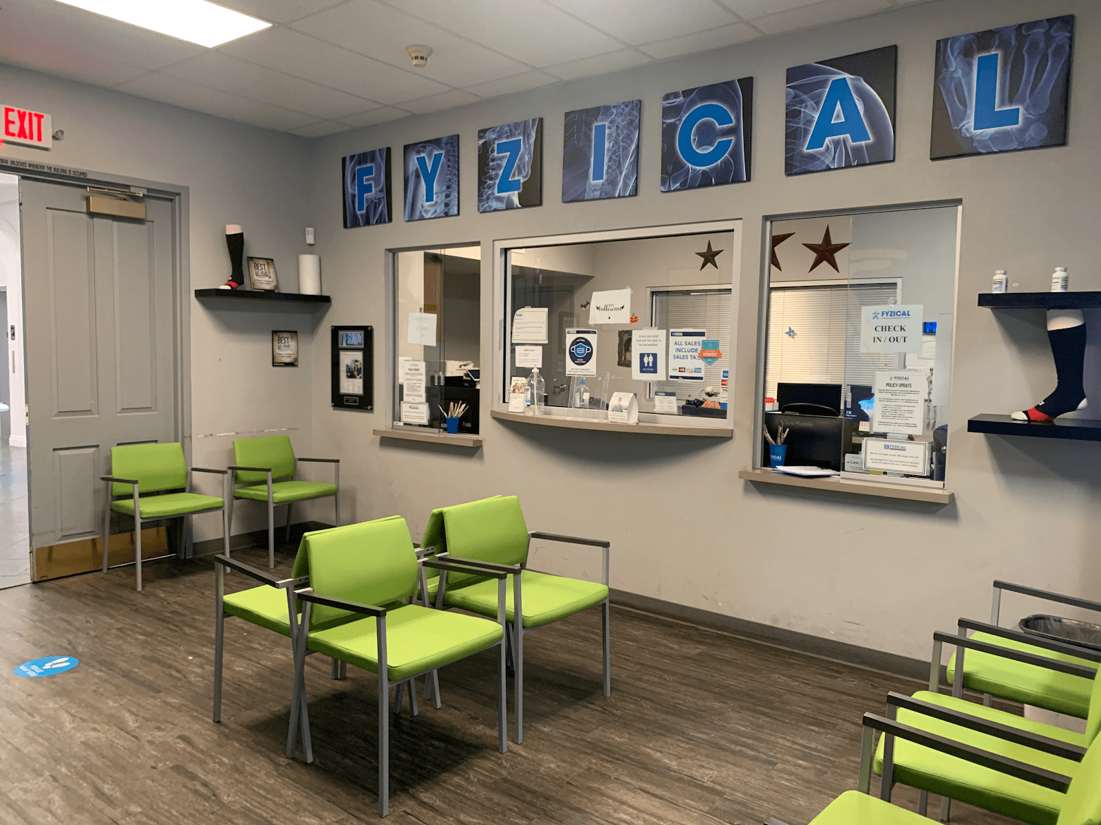FYZICAL Therapy & Balance Centers - East Summerlin, photo 4