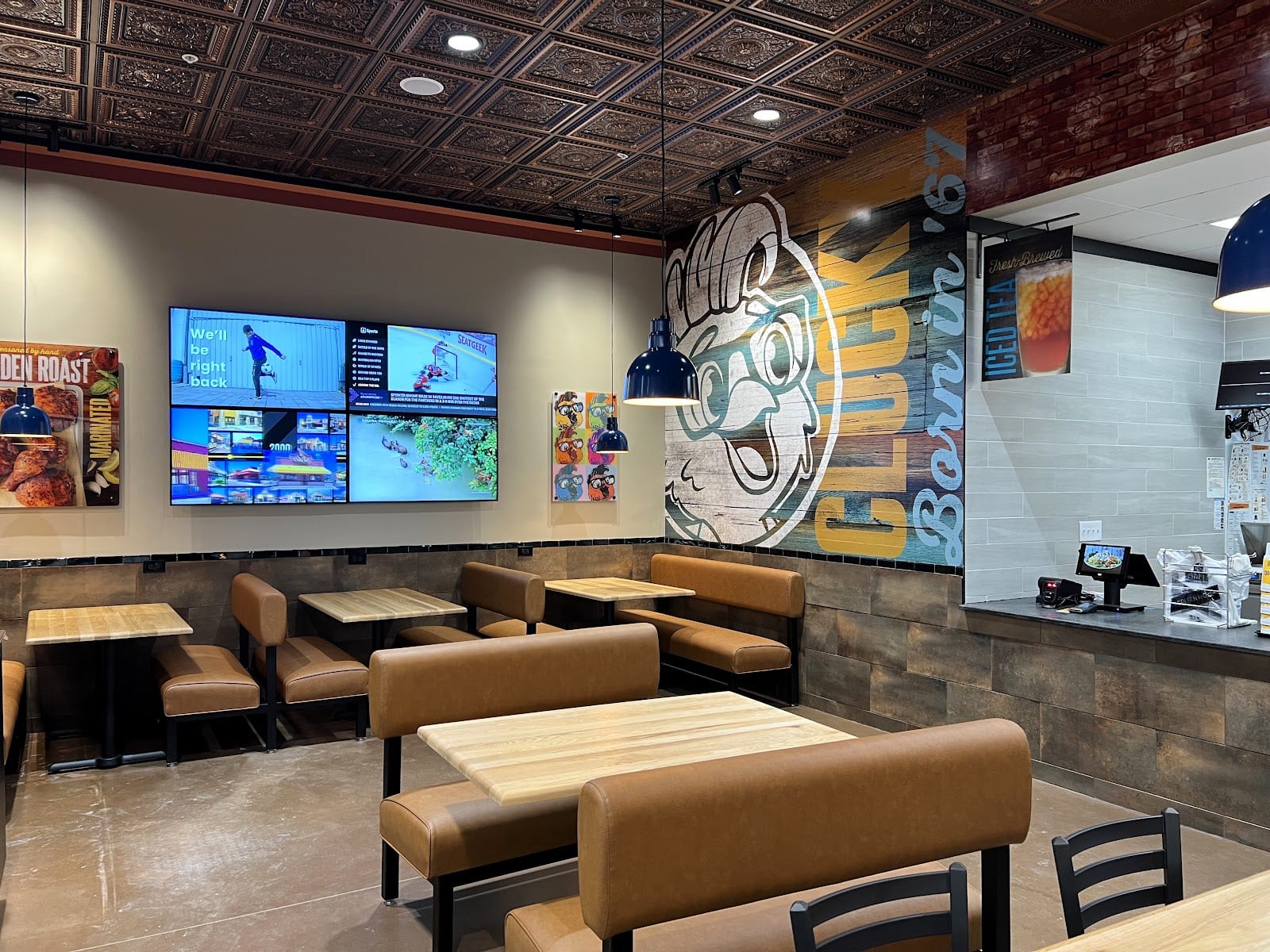 Golden Chick, photo 2