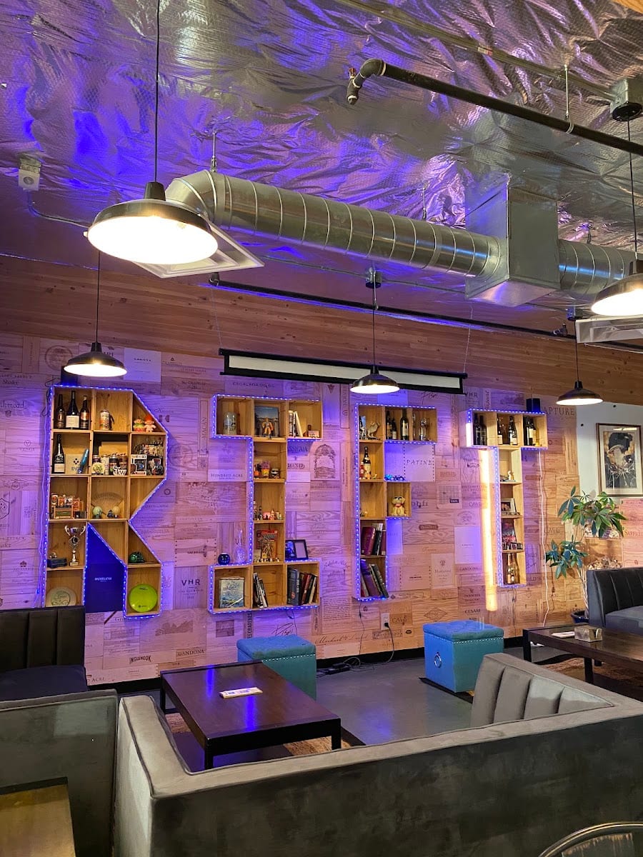 Rift Wine Bar & Taphouse, photo 4