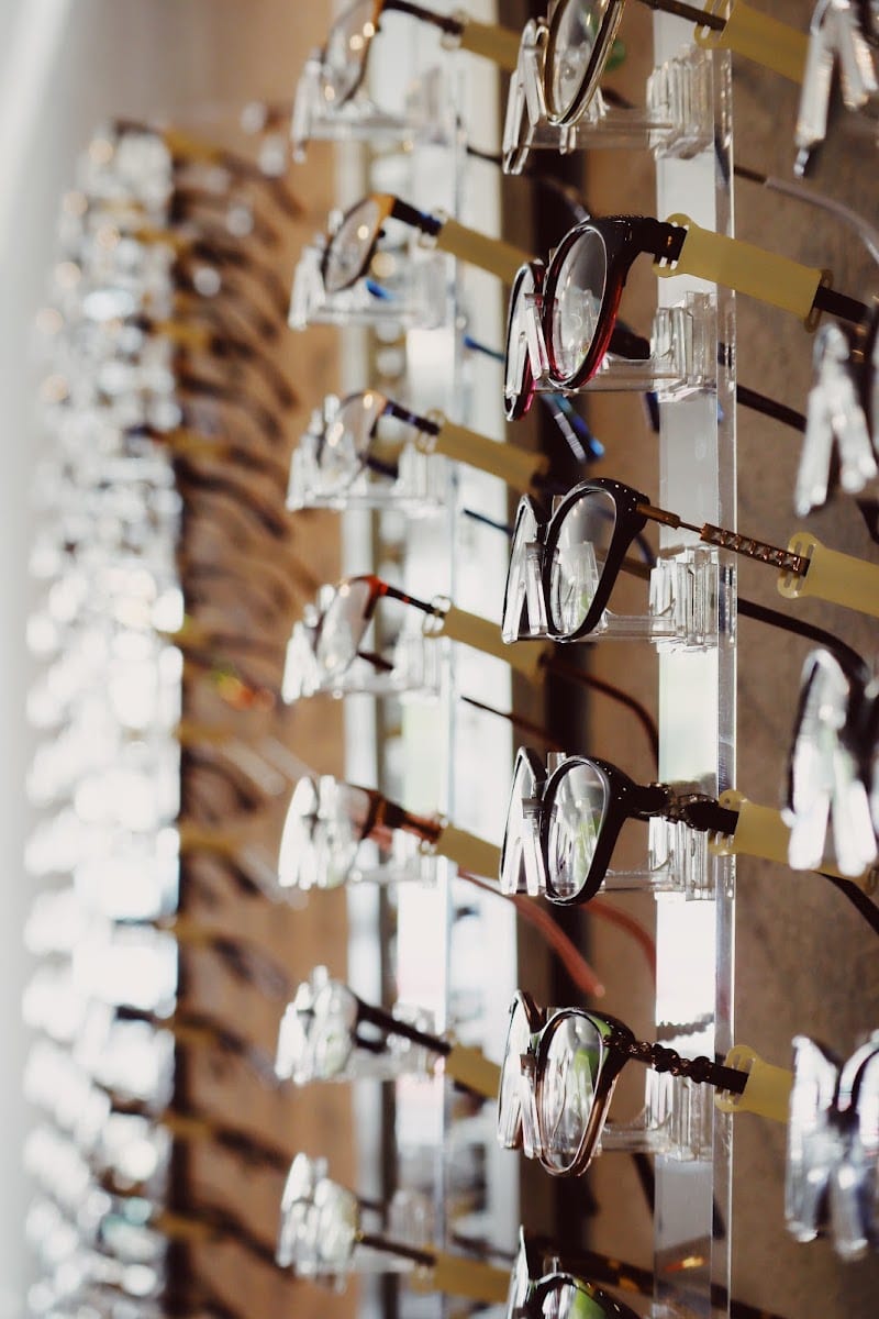 A & J OPTICAL BOUTIQUE, photo 3