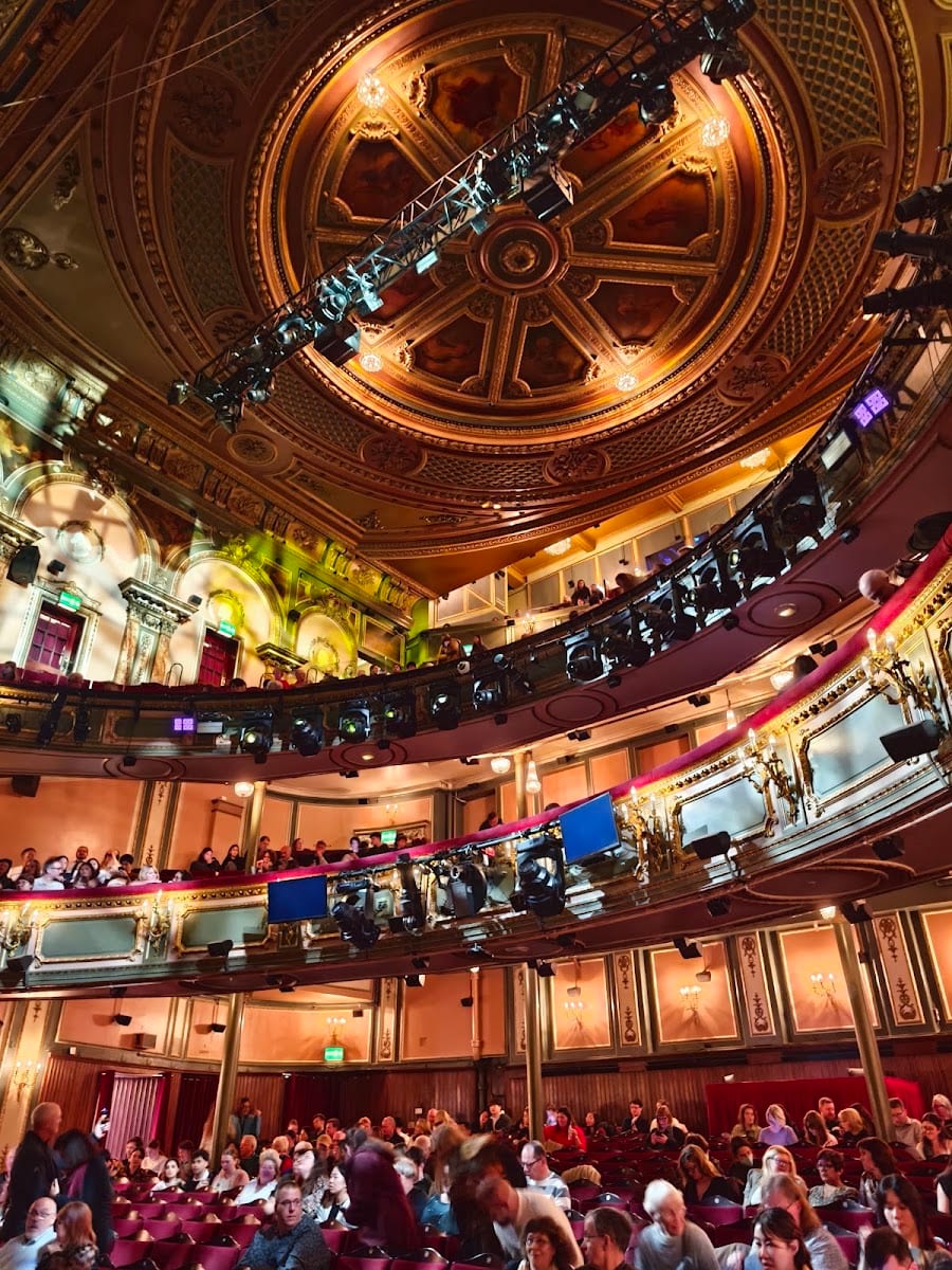 London Theatre, photo 2