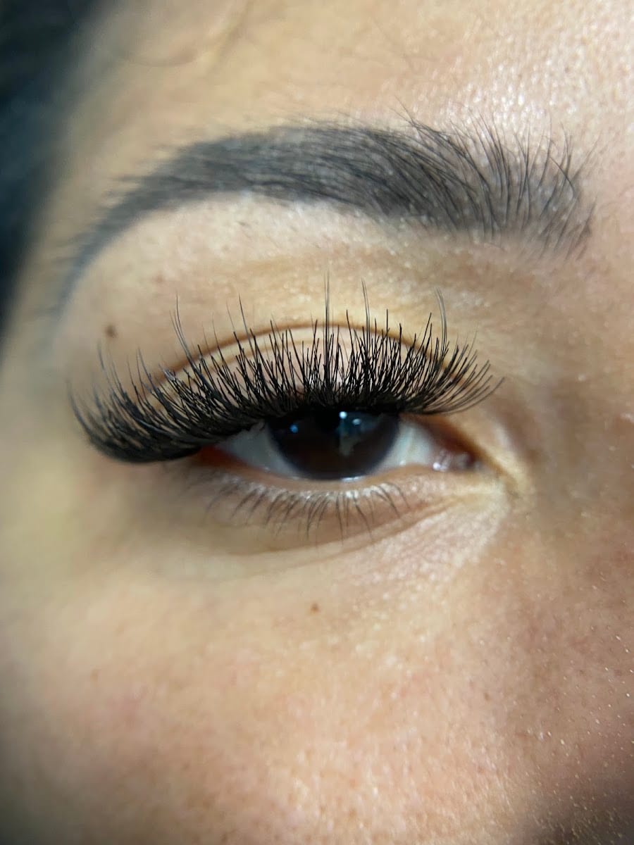 Eyecrave Beauty Lounge, LLC