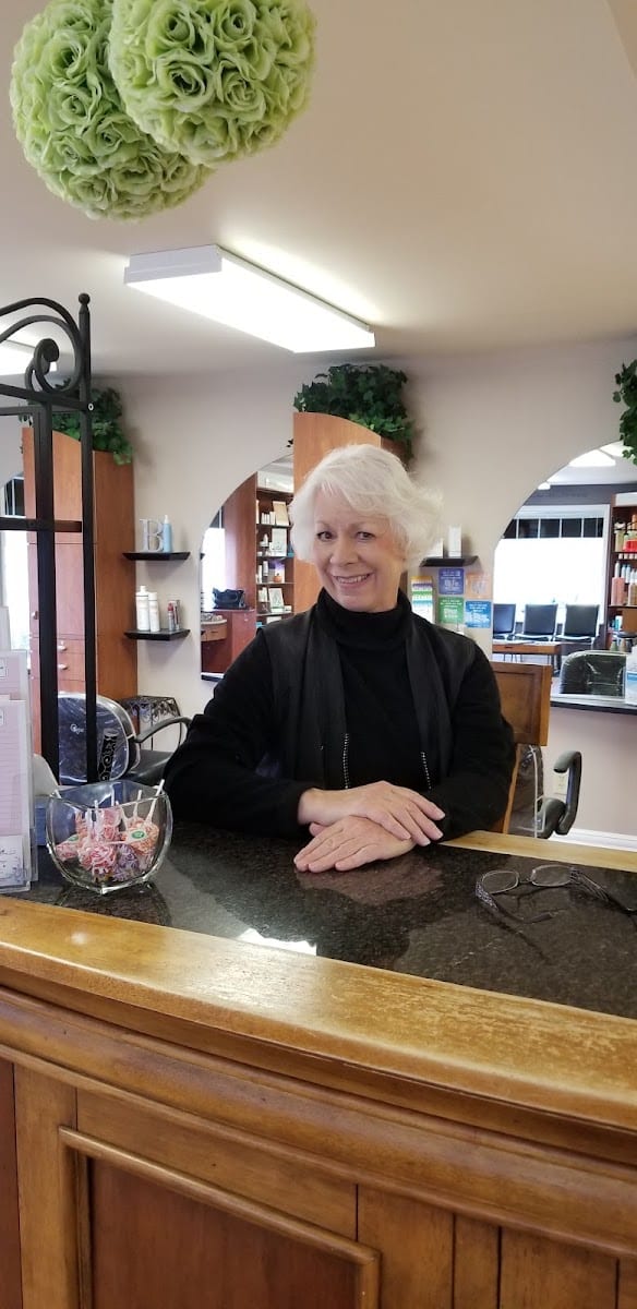 Haute Headz Hair & Nail Design