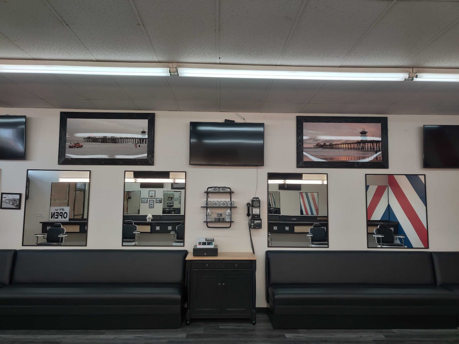 Gentleman Jacks Barber Shop, photo 4