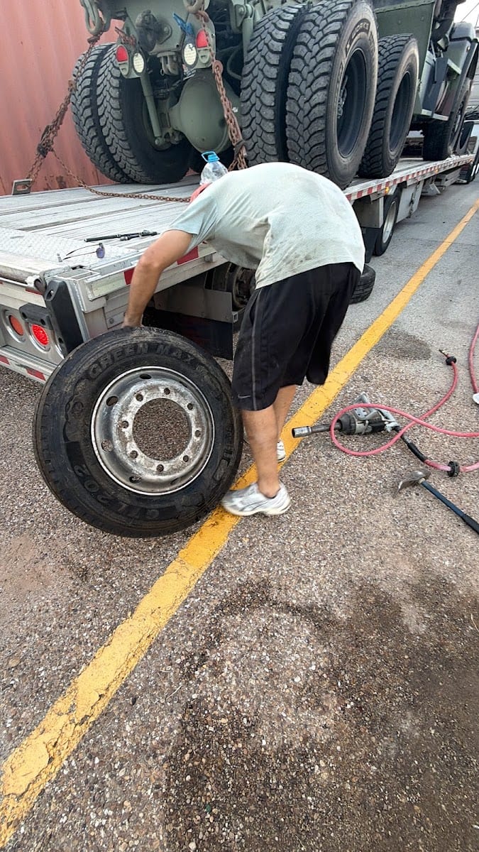 Love's Truck Care, photo 2