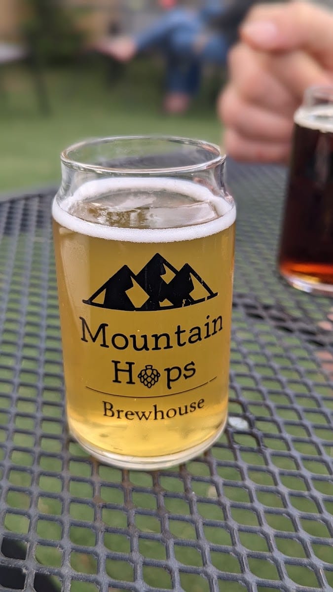 Mountain Hops Brewhouse, photo 2
