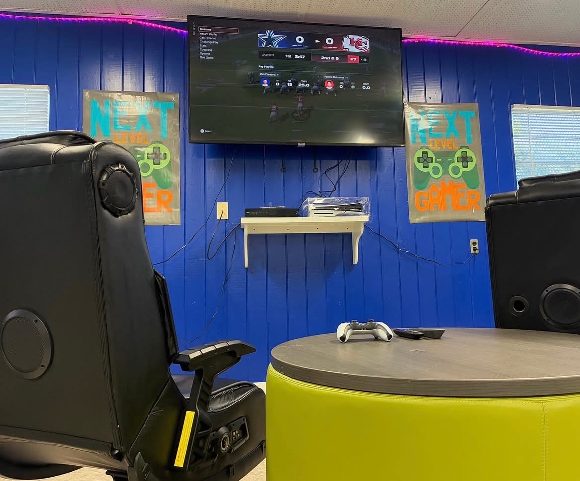 Newhouse Park Recreation/Teen Center