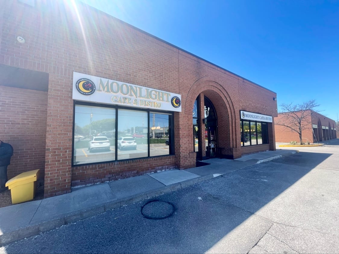MOONLIGHT CAFE & TURKISH CUSINE