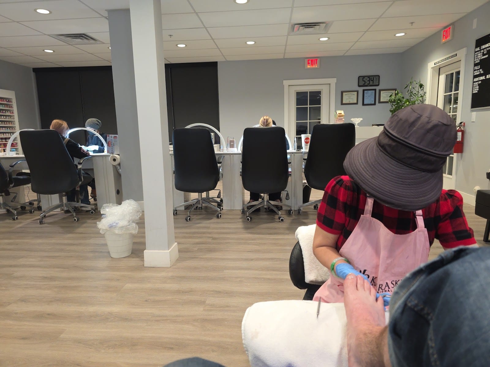 Logan Nails & Spa, photo 3