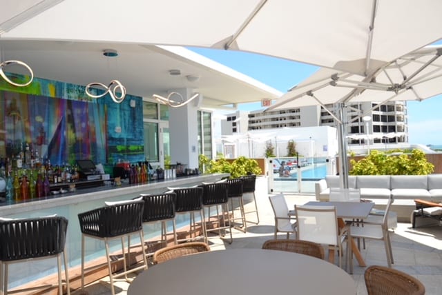 Perspective Rooftop Pool Bar, photo 2
