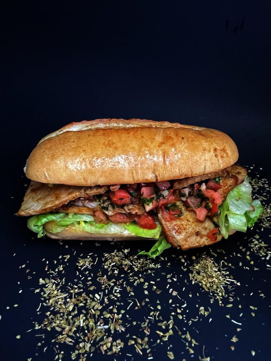 Hangry, photo 3