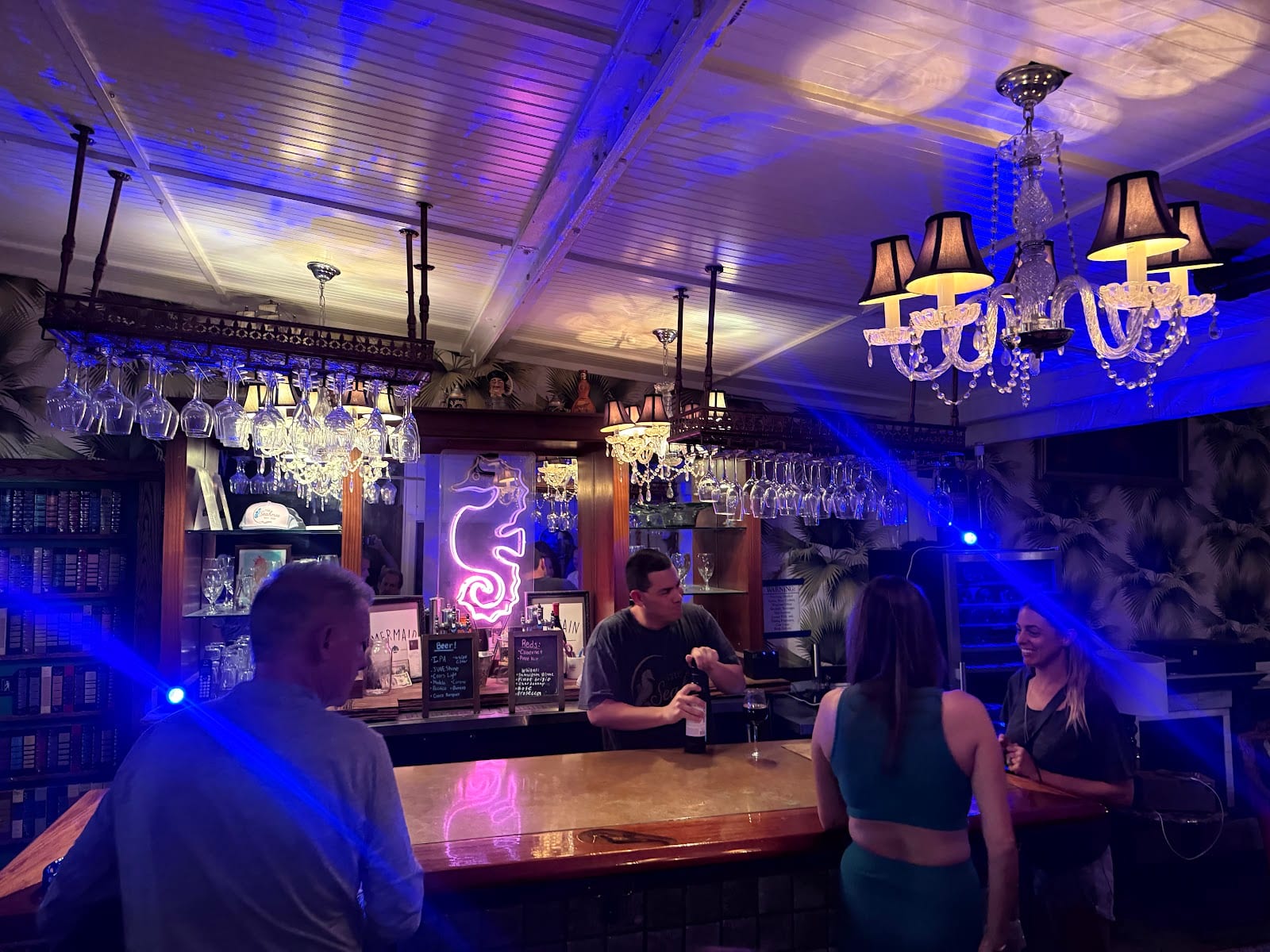 The Seahorse Tavern, photo 2