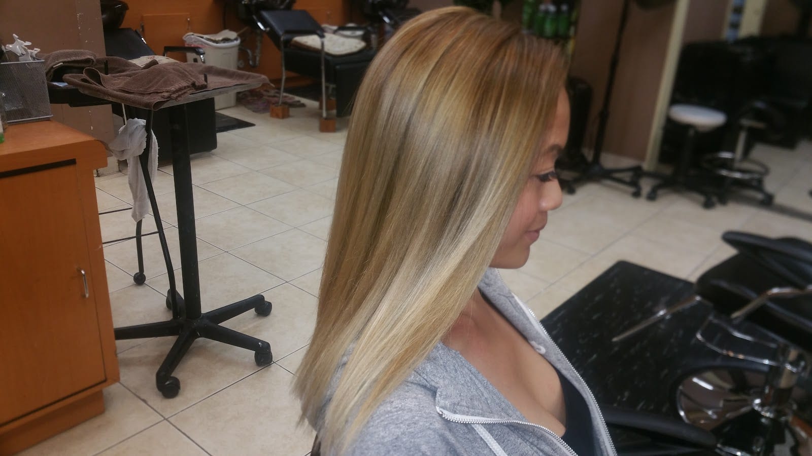 Sassy Hair Studio 17 -Fountain Valley, photo 3