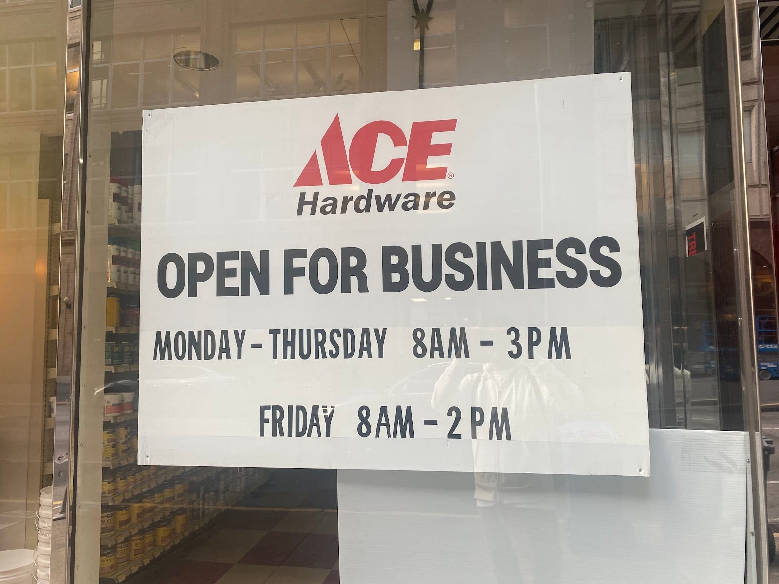 Financial District Hardware, photo 2