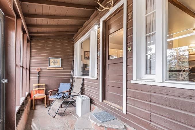 Parkside Retreat - 4 bedroom home near Park entrance