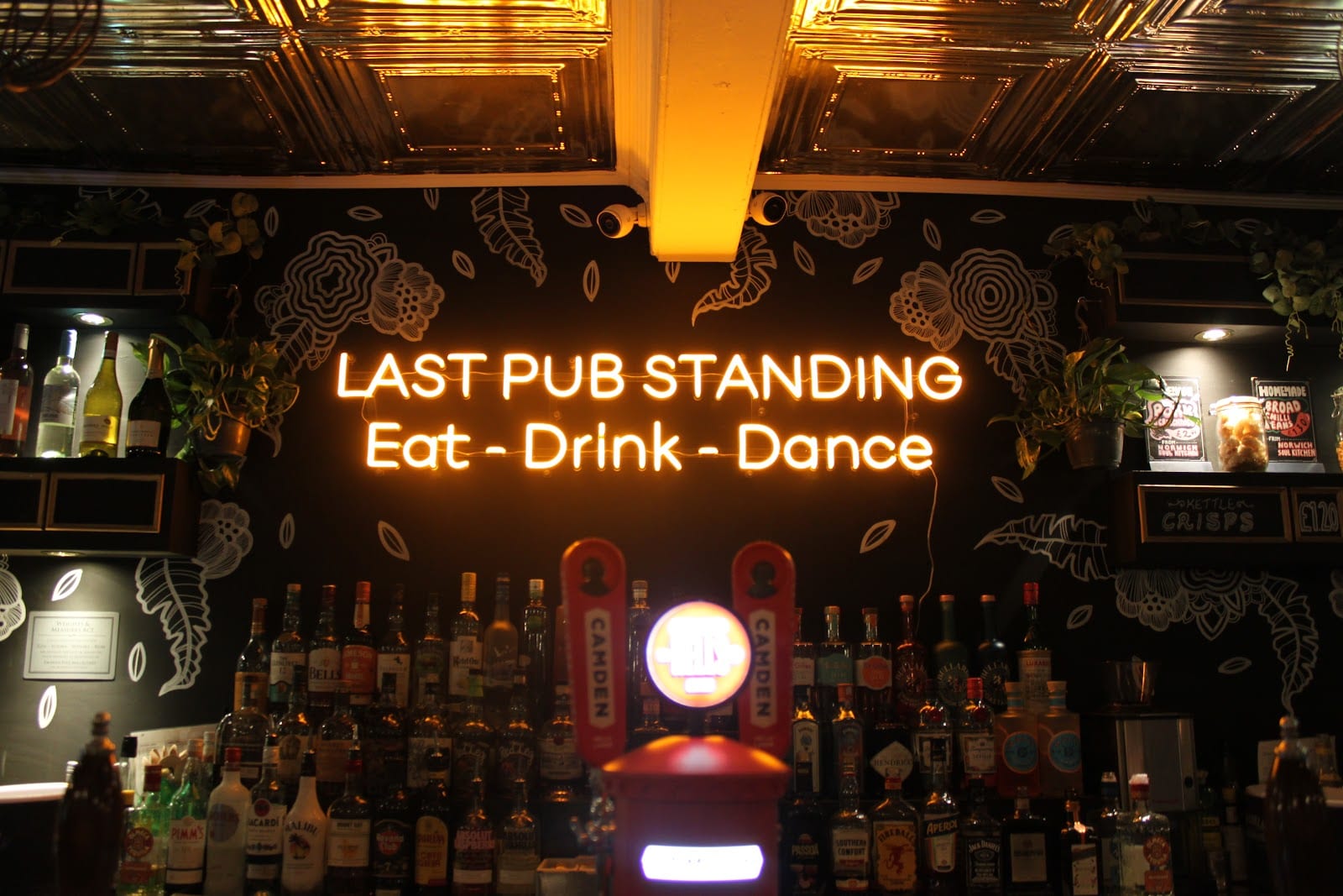 Last Pub Standing, photo 2