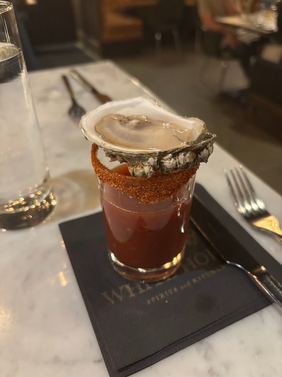 White Horse Spirits & Kitchen, photo 4
