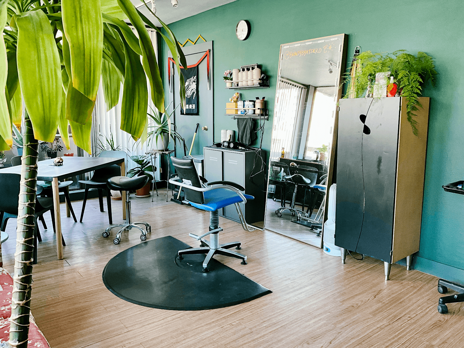 Atsuko's Hair Salon