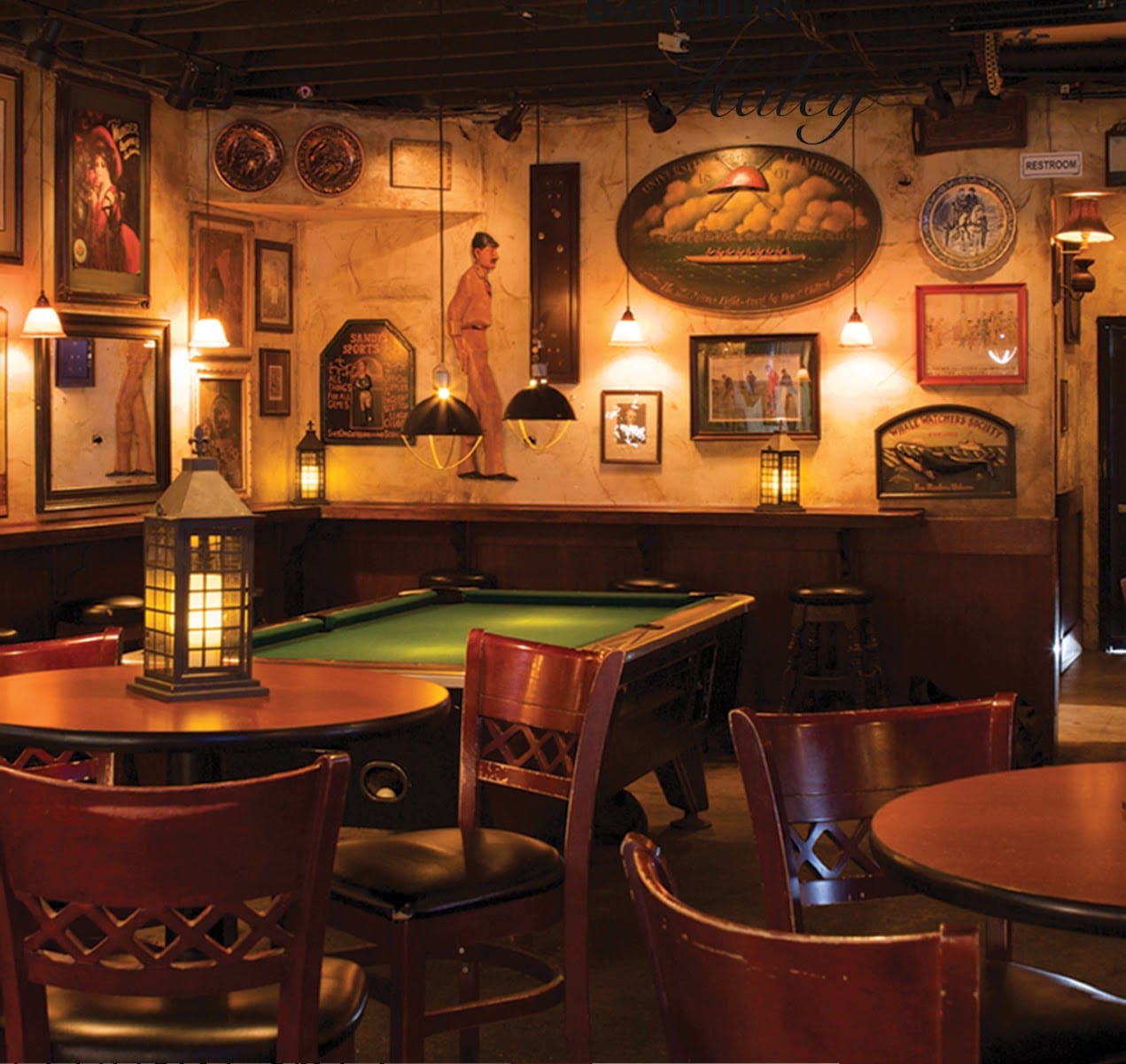 The Green Girl Saloon, photo 2