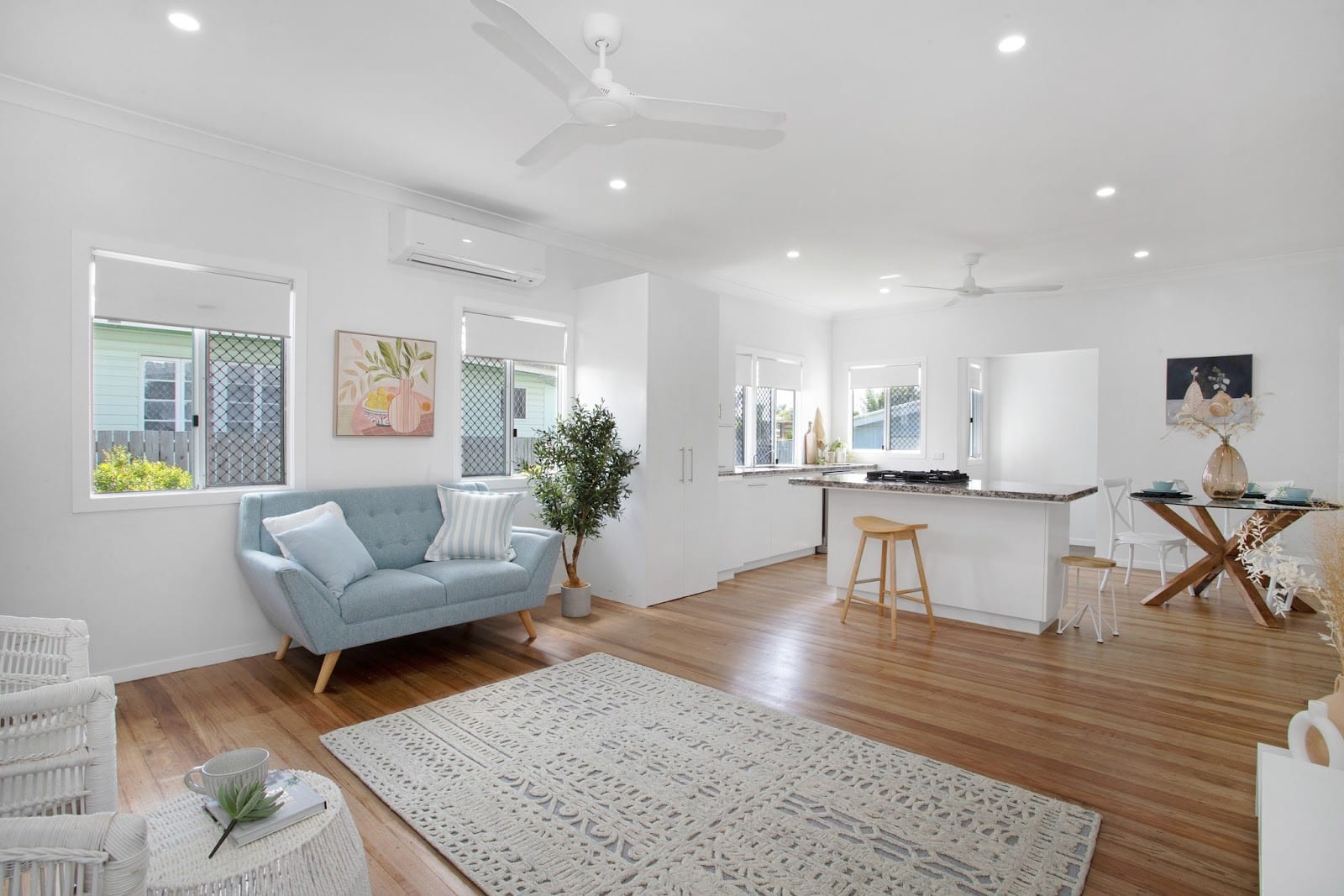 Coral Tree Property, photo 2
