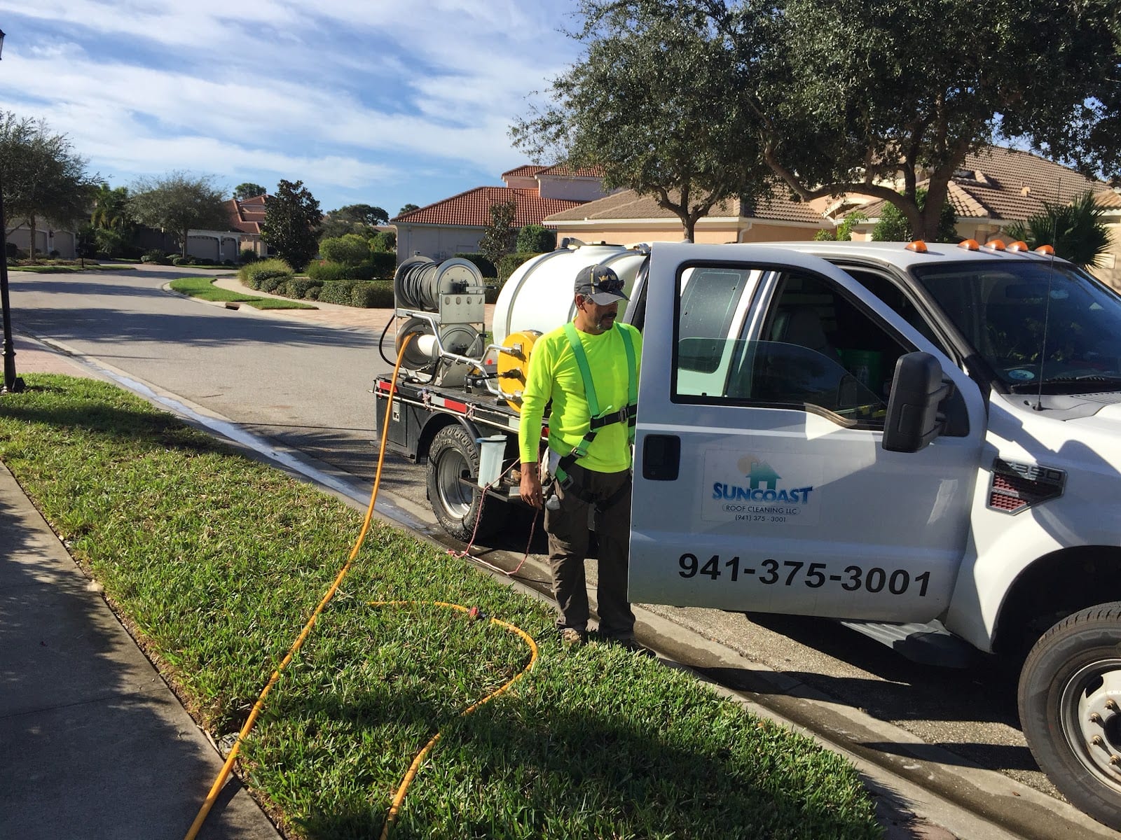 Suncoast Roof Cleaning