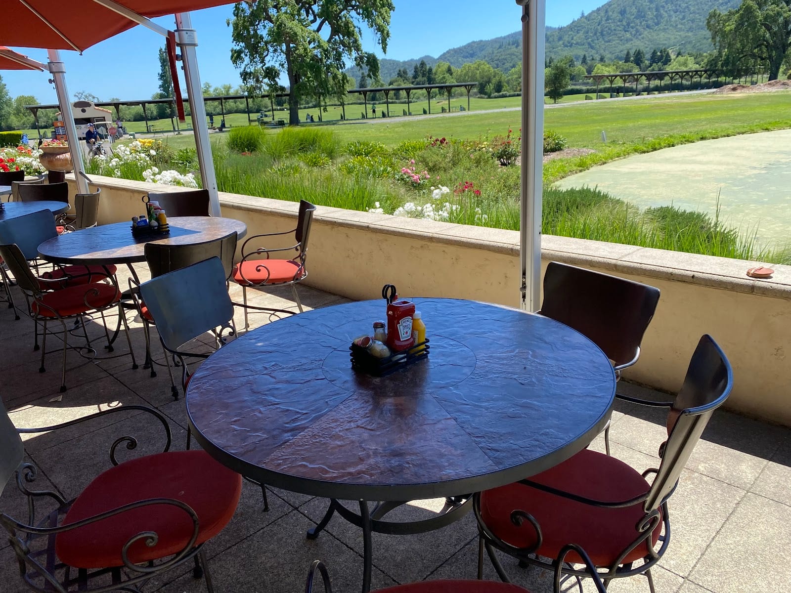 Lakeside Grill @ Vintners Golf Club, photo 4