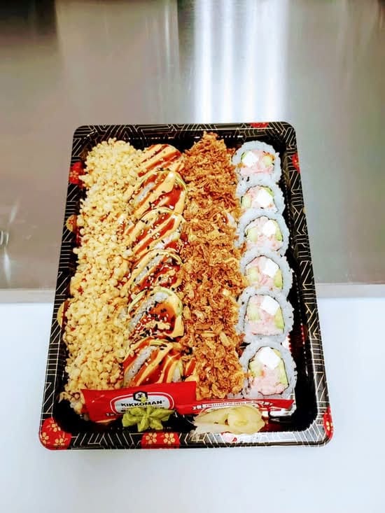 URAMAKI SUSHI
